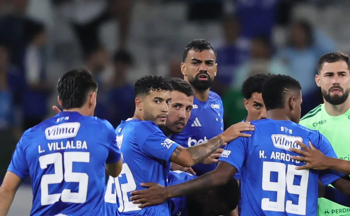 Lista de dispensa é montada por torcida do Cruzeiro com Matheus Cunha, William, Wanderson e +6