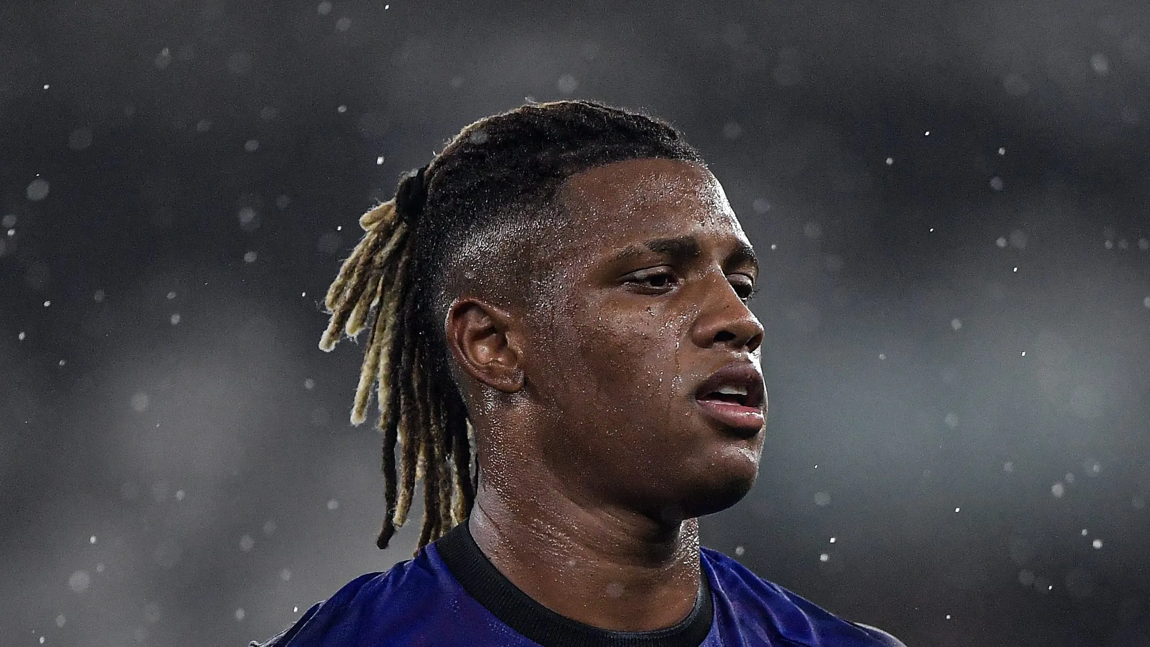 Foto: Thiago Ribeiro/AGIF – Danilo durante partida pelo Botafogo.