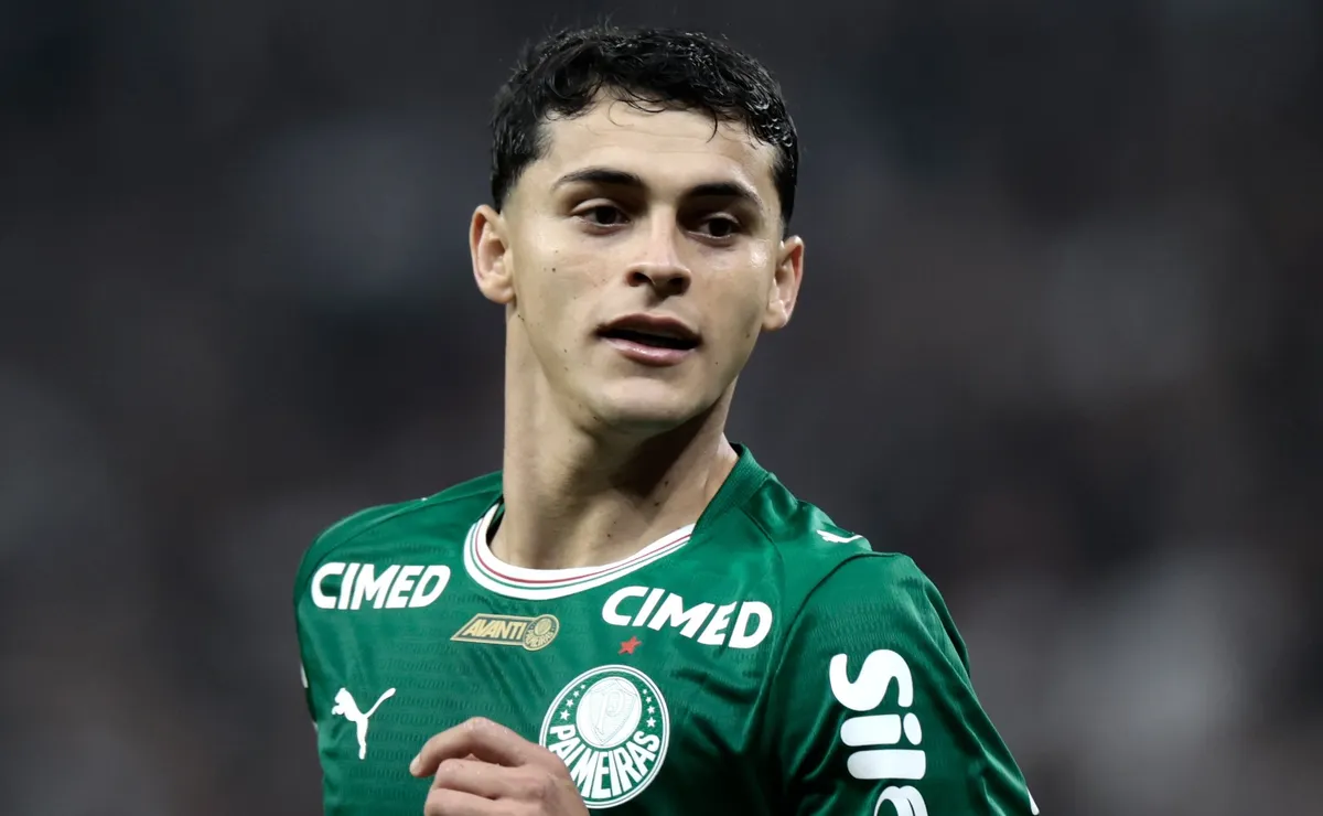 Ramón Sosa perde gol inacreditável e revolta torcida do Palmeiras no Allianz Parque