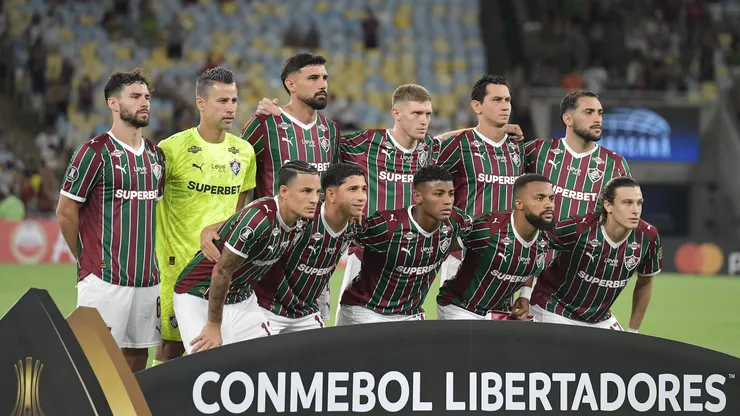 Jogadores do Fluminense posam para foto antes na partida contra Independiente no estadio Maracana pelo campeonato Copa Libertadores 2026. Foto: Thiago Ribeiro/AGIF