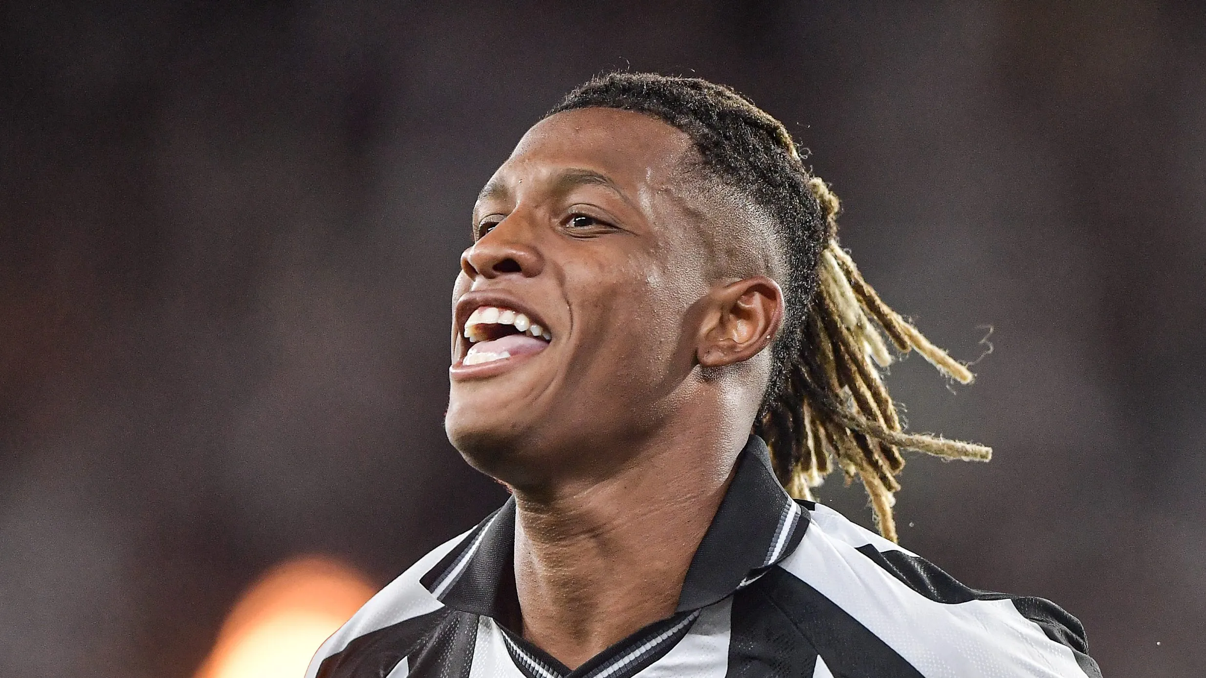 Danilo no Botafogo. Foto: Thiago Ribeiro/AGIF