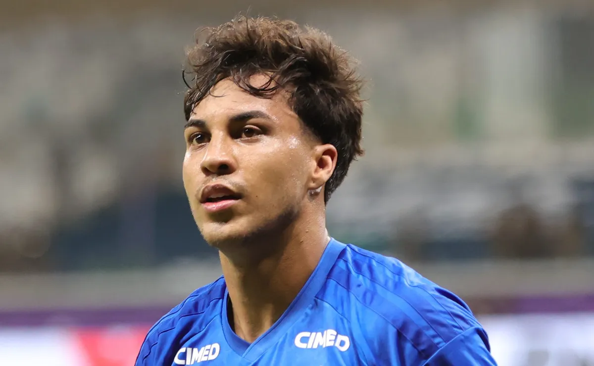 Kaio Jorge relembra início no Santos e resgata história com treinador Cuca: “Pediu para ir no dia seguinte”