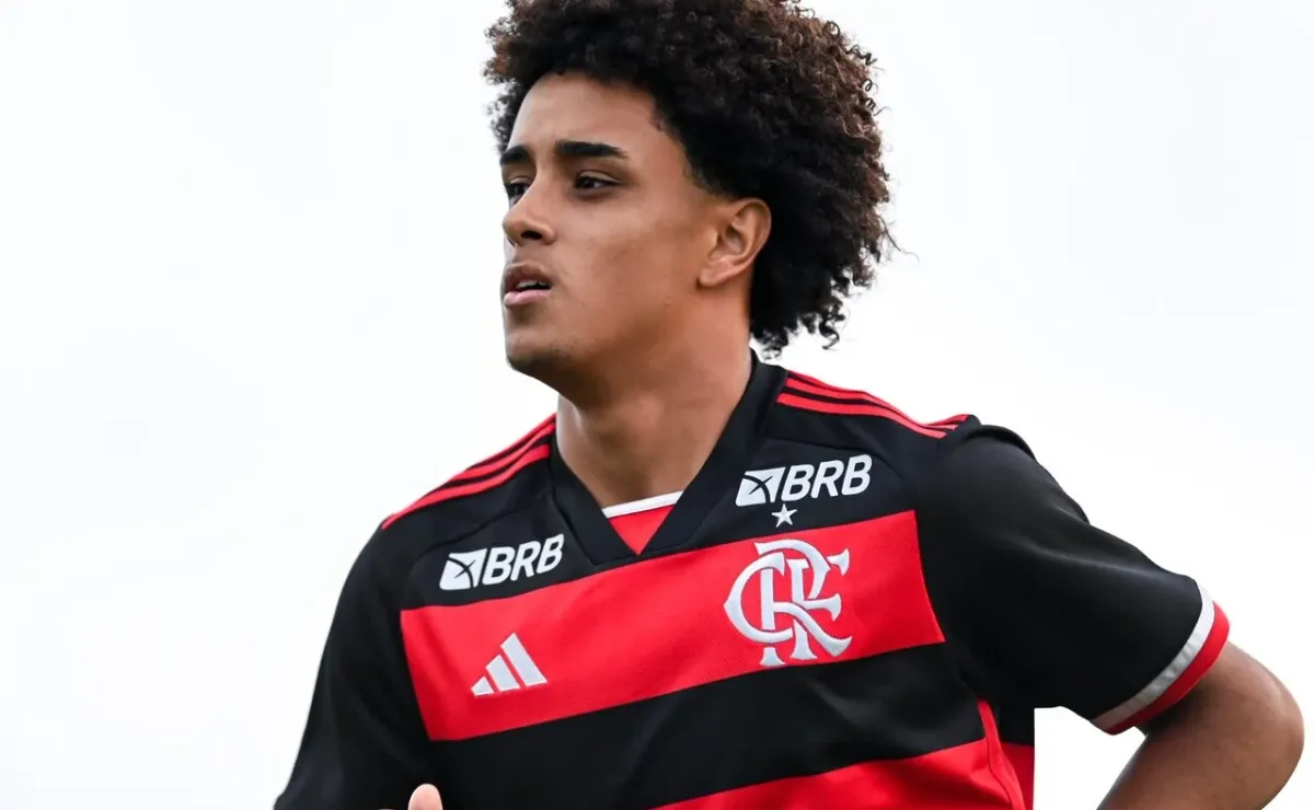 Ryan Roberto tem futuro incerto no Flamengo e Palmeiras e Corinthians querem a promessa rubro-negra