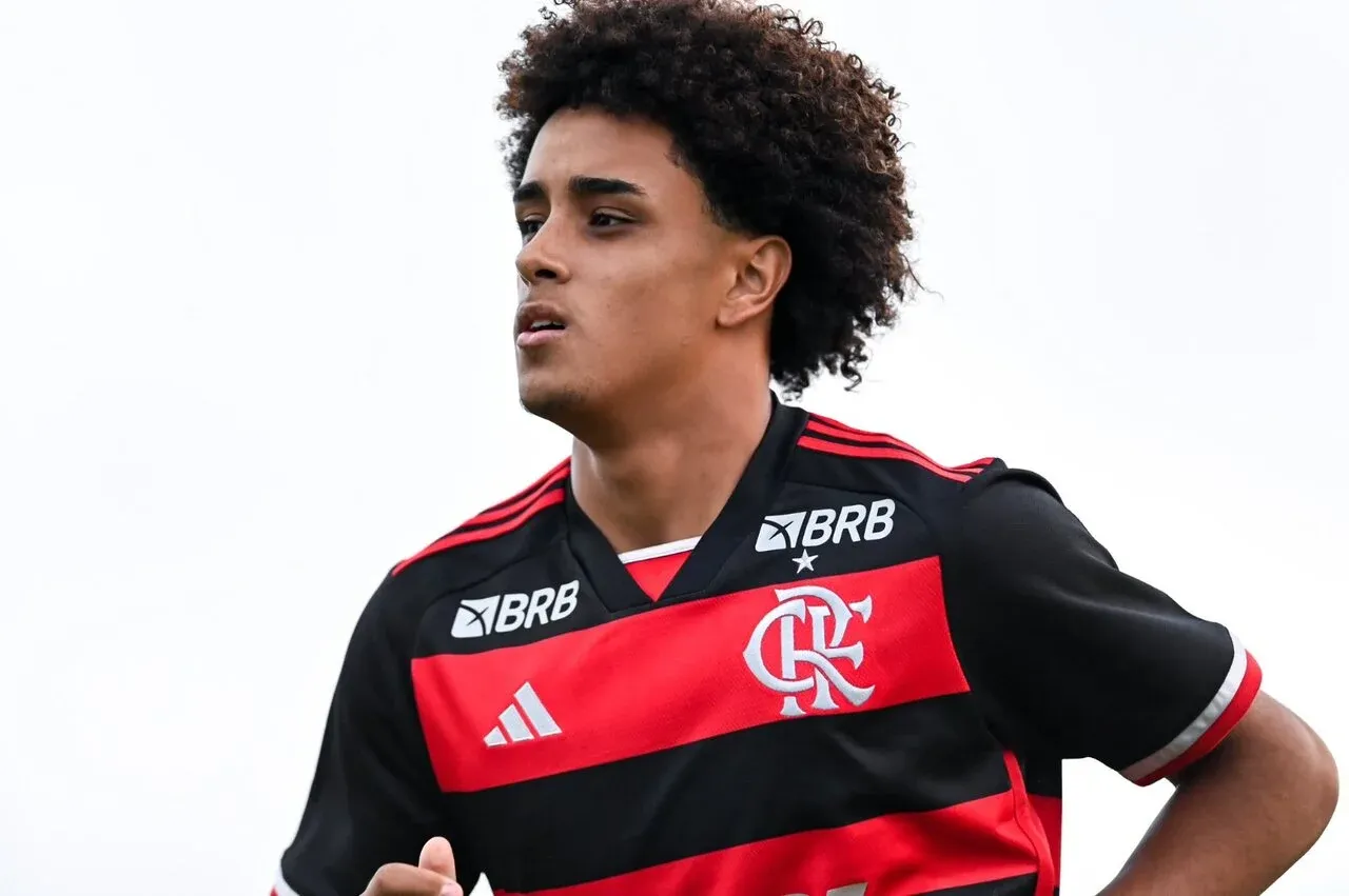 Meia ainda não renovou com o Flamengo – Foto: Divulgação/Flamengo