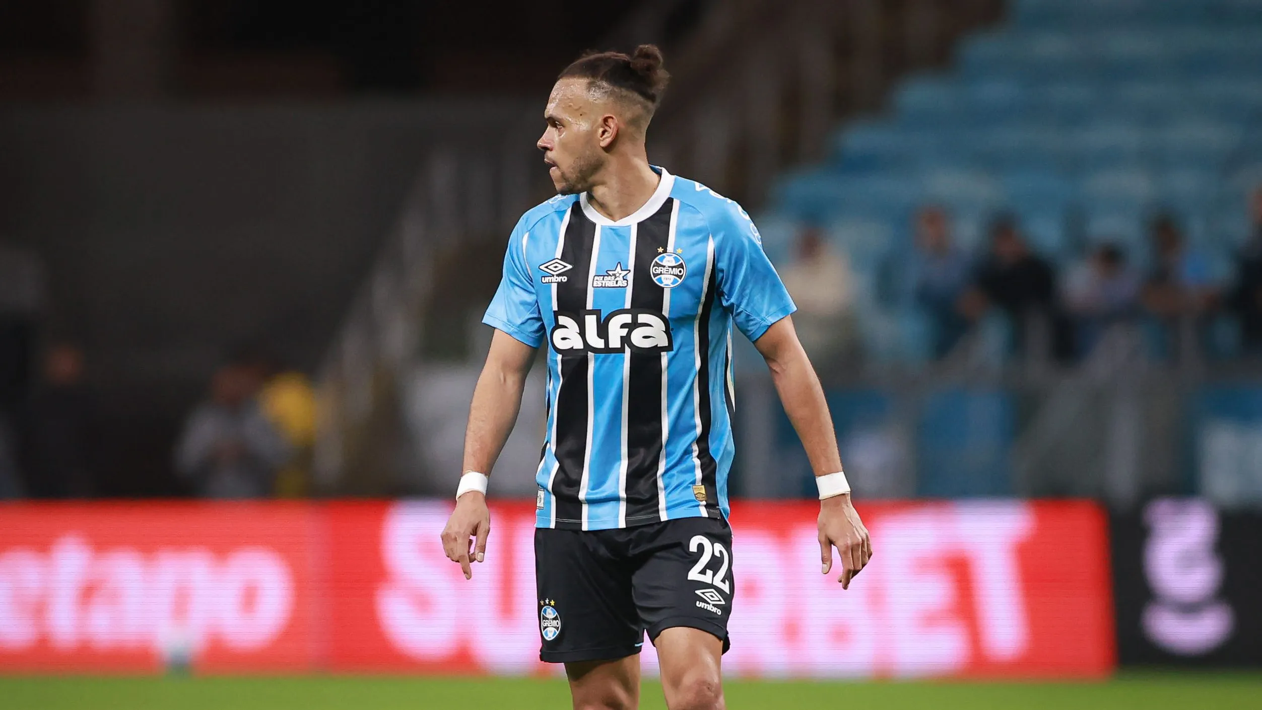 Braithwaite no Grêmio. Foto: Maxi Franzoi/AGIF