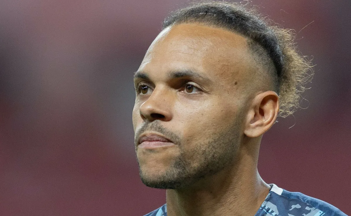 Braithwaite ganha respaldo no Grêmio e evolução é projetada até a Copa do Mundo