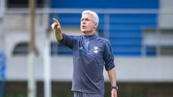 Luís Castro durante treino do Tricolor