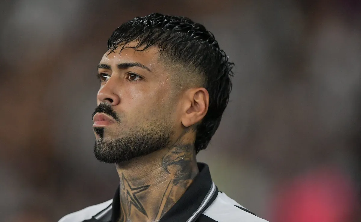 São Paulo avança para contratar zagueiro e Barboza, do Botafogo, é escolhido como contratação ideal