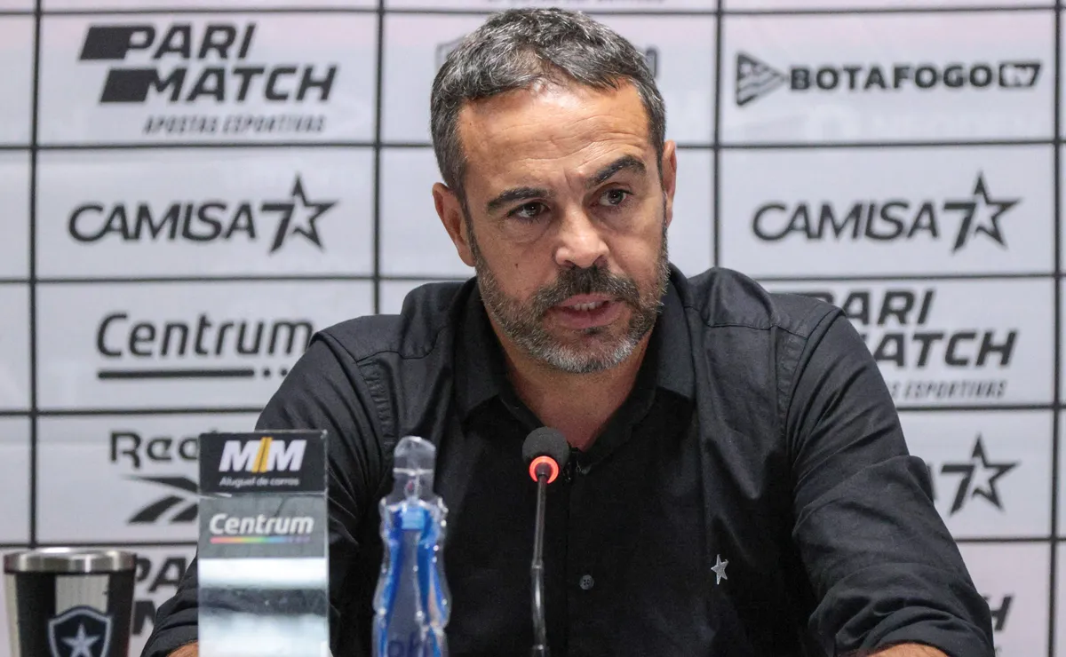 Artur Jorge confirma mudanças no Cruzeiro para enfrentar o Grêmio no Brasileiro