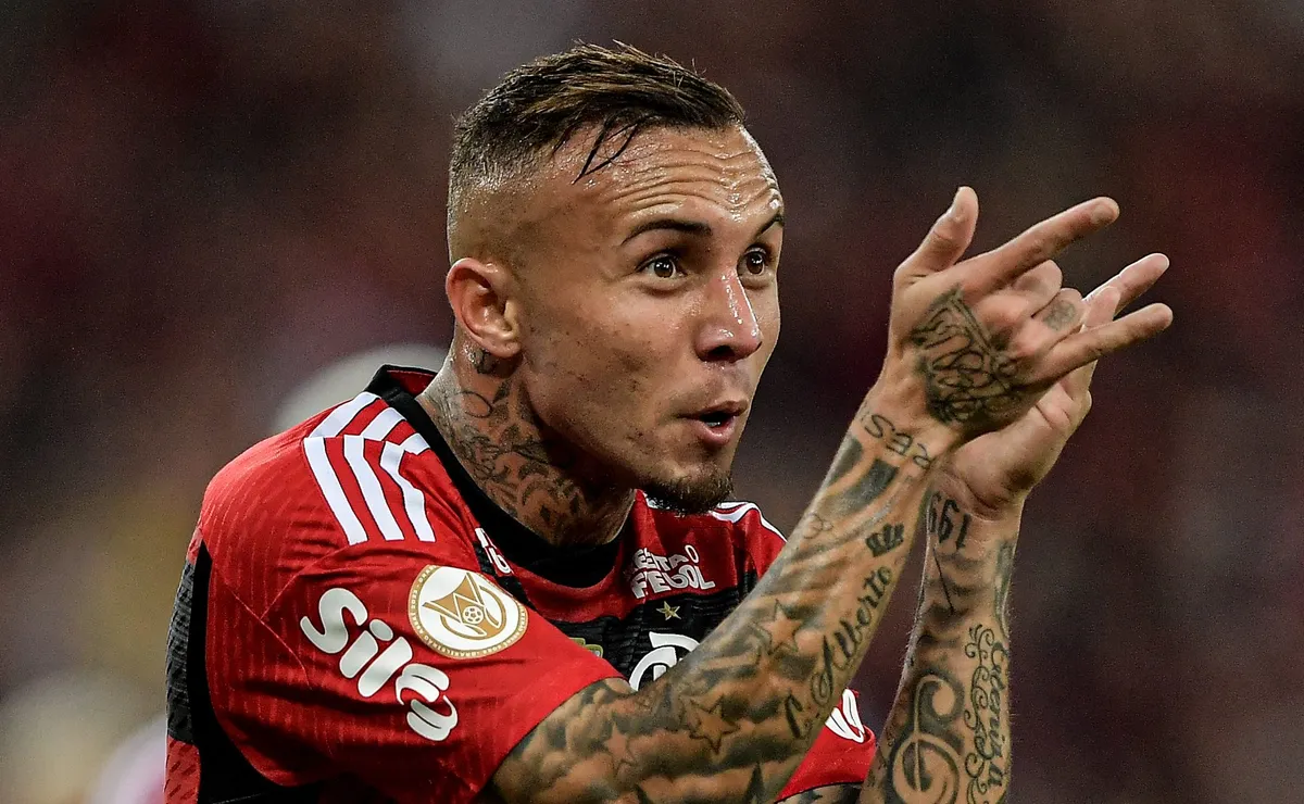 Volta de Everton Cebolinha ao Grêmio depende do pagamento de uma compensação financeira ao Flamengo