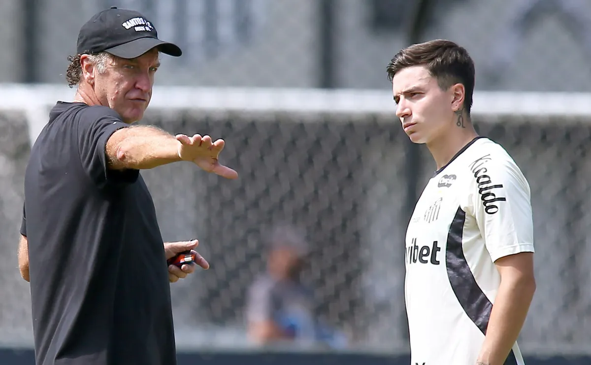Cuca prepara escalação do Santos com Barreal improvisado na lateral esquerda contra o Fluminense