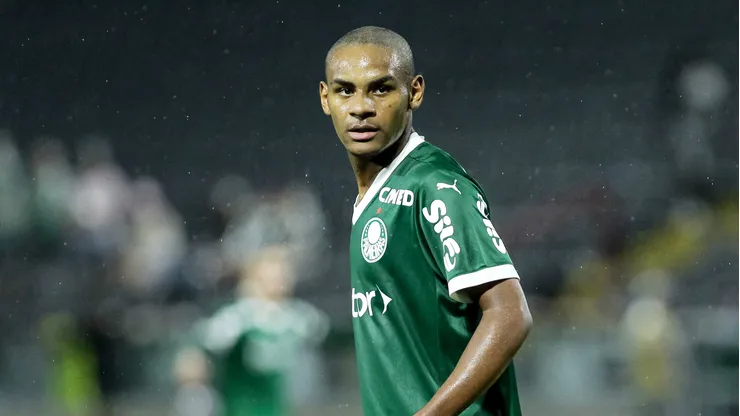Eduardo Conceição durante jogo da Copinha.
