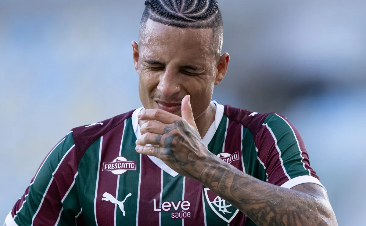 Guilherme Arana desabafa e faz análise após derrota do Fluminense: “Precisamos voltar a vencer”