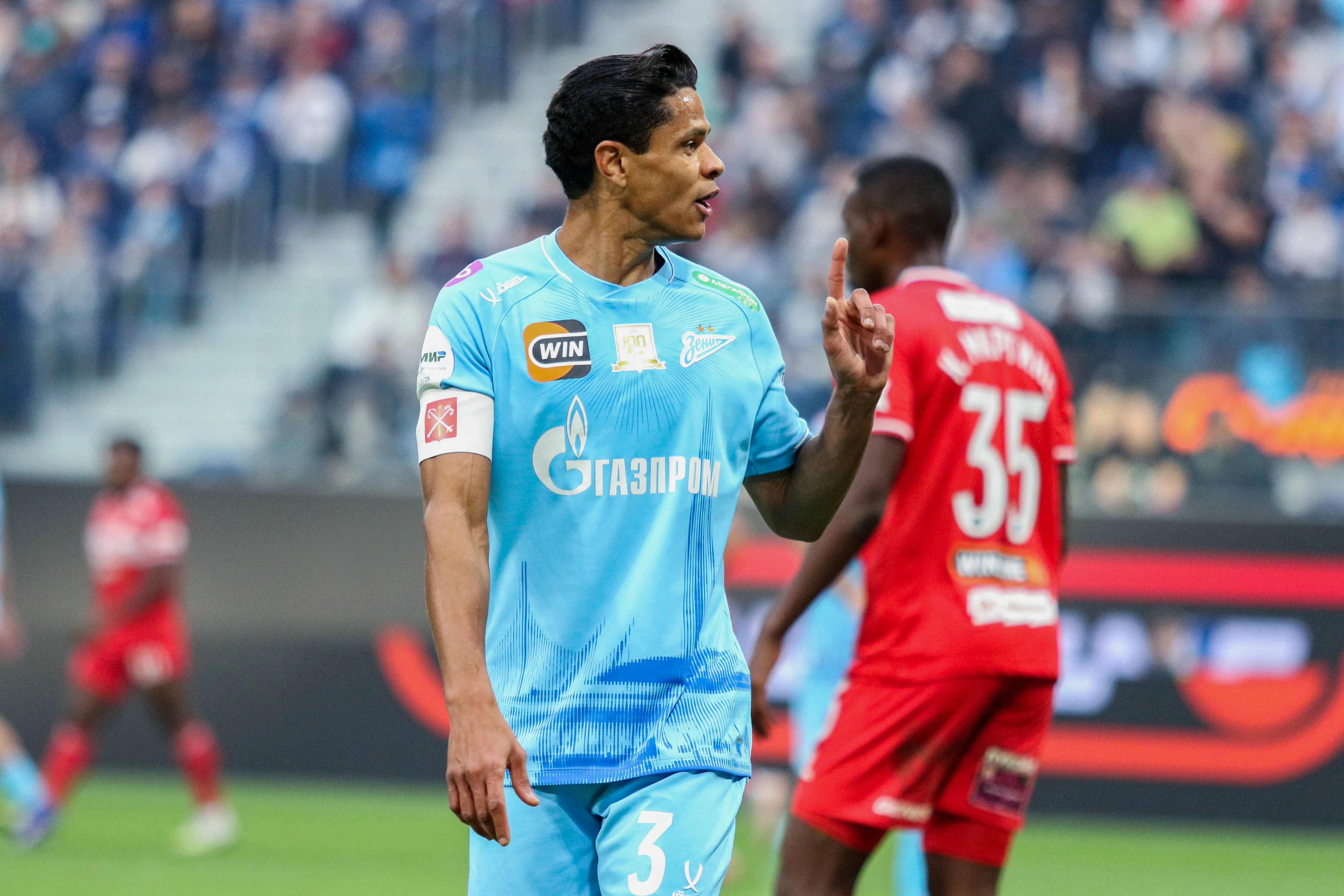 Douglas Santos está em sua sétima temporada pelo Zenit e projeta mudança de ares em breve – Foto: IMAGO / ZUMA Press Wire