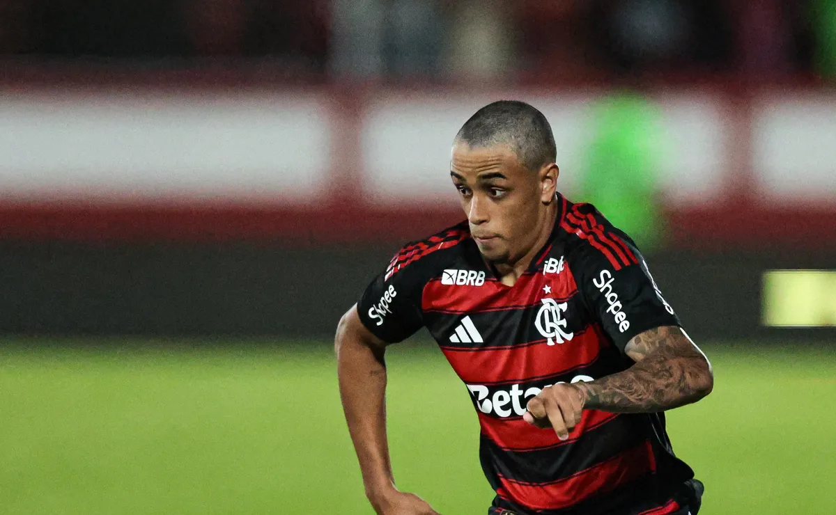 Ryan Roberto entra na mira do Monaco e Benfica e Flamengo tenta acelerar renovação do atacante