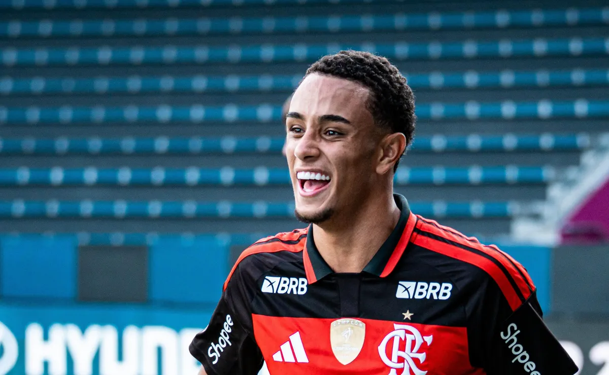 Shakhtar pode levar atacante do Flamengo e Ryan Roberto recebe proposta para assinar pré-contrato