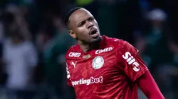 Carlos Miguel em ação pelo Palmeiras - Foto: Ettore Chiereguini/AGIF.