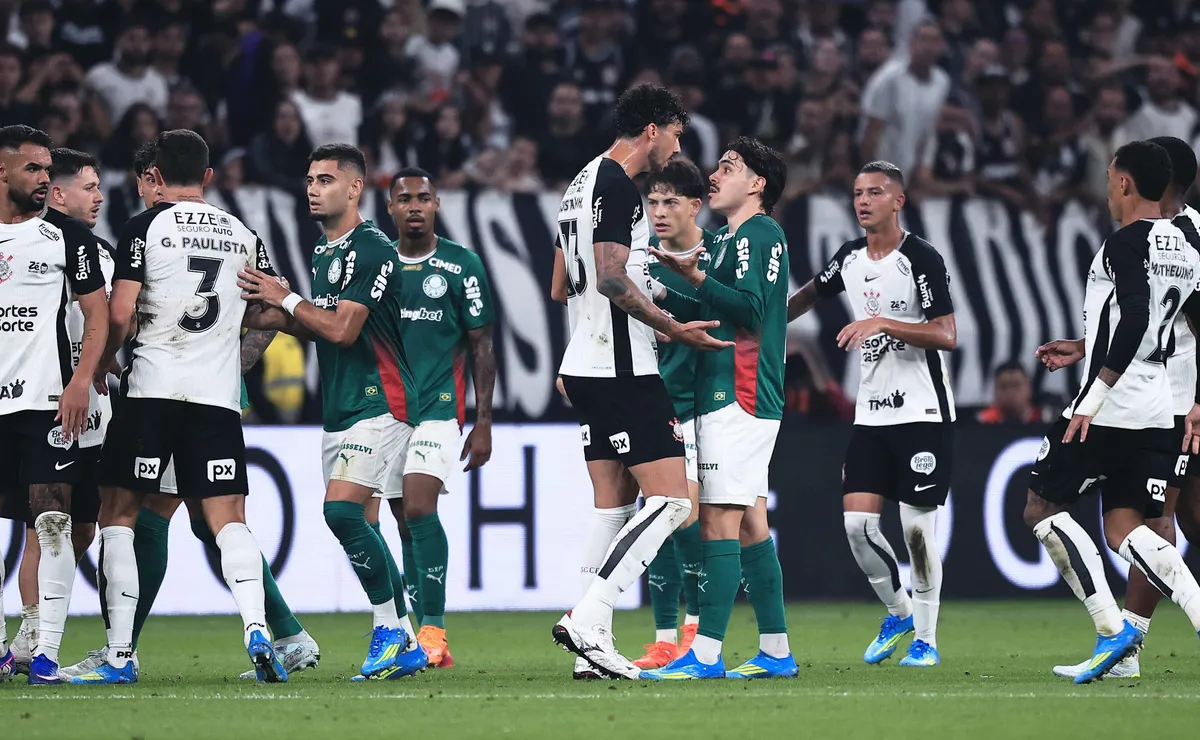 Palmeiras é multado pelo STJD em R$ 20 mil por confusão no último clássico com o Corinthians