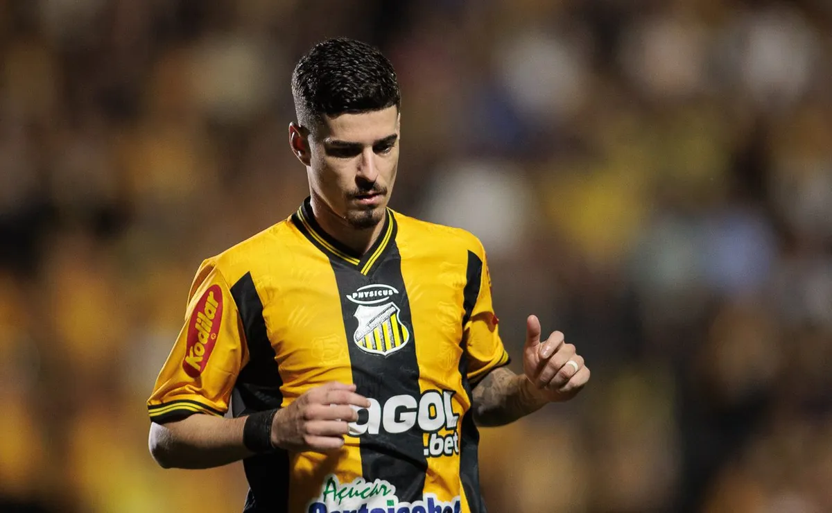 Santos se anima e pode contratar Rômulo após Palmeiras topar negócio por R$ 20 milhões