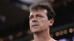 Fernando Diniz durante jogo contra o Santa Fe, na Neo Química.