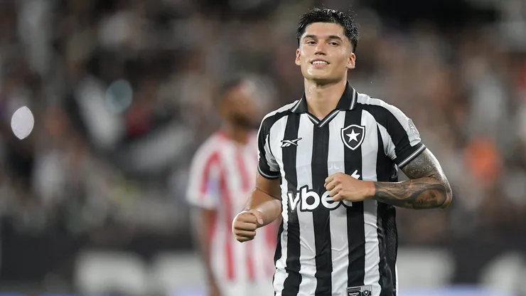 Joaquin Correa jogador do Botafogo comemora seu gol durante partida contra o Bangu no estadio Engenhao pelo campeonato Carioca 2026. Foto: Thiago Ribeiro/AGIF