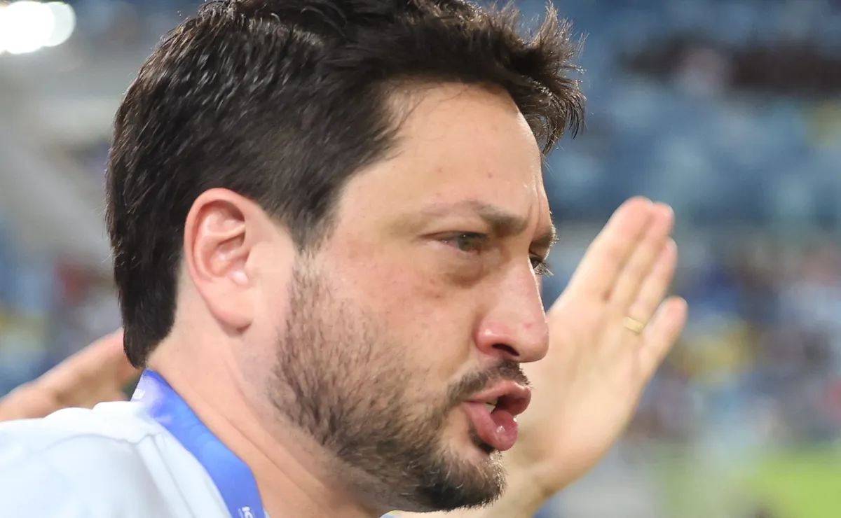 Arthur Elias projeta duelo contra o Canadá e celebra evolução: “Seleção funcionou como um todo”