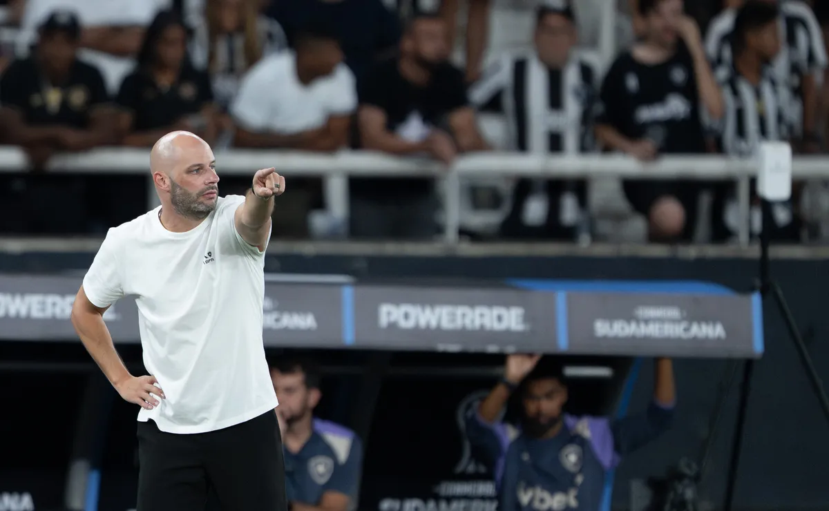 Botafogo divulga lista de relacionados para duelo contra a Chapecoense pelo Brasileirão