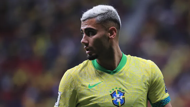Volante já defendeu a seleção