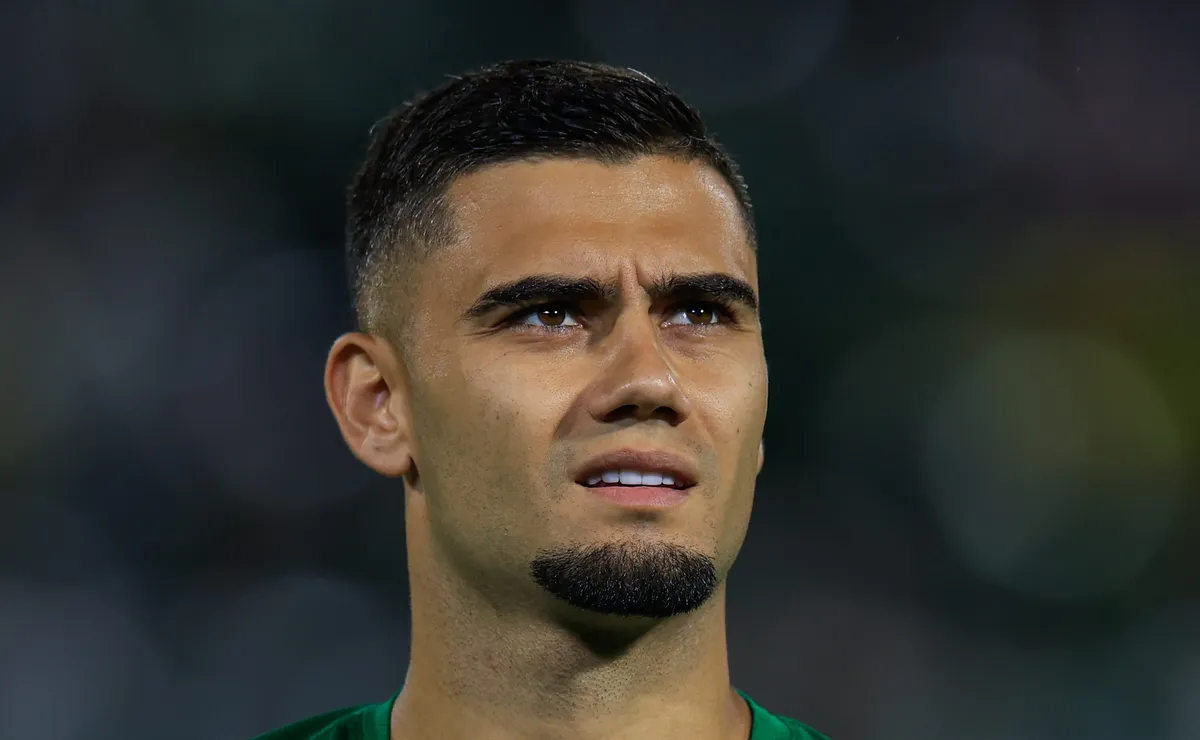 Andreas revela cobrança com Vitor Roque e Paulinho no Palmeiras e atualiza condição: “Pego no pé”