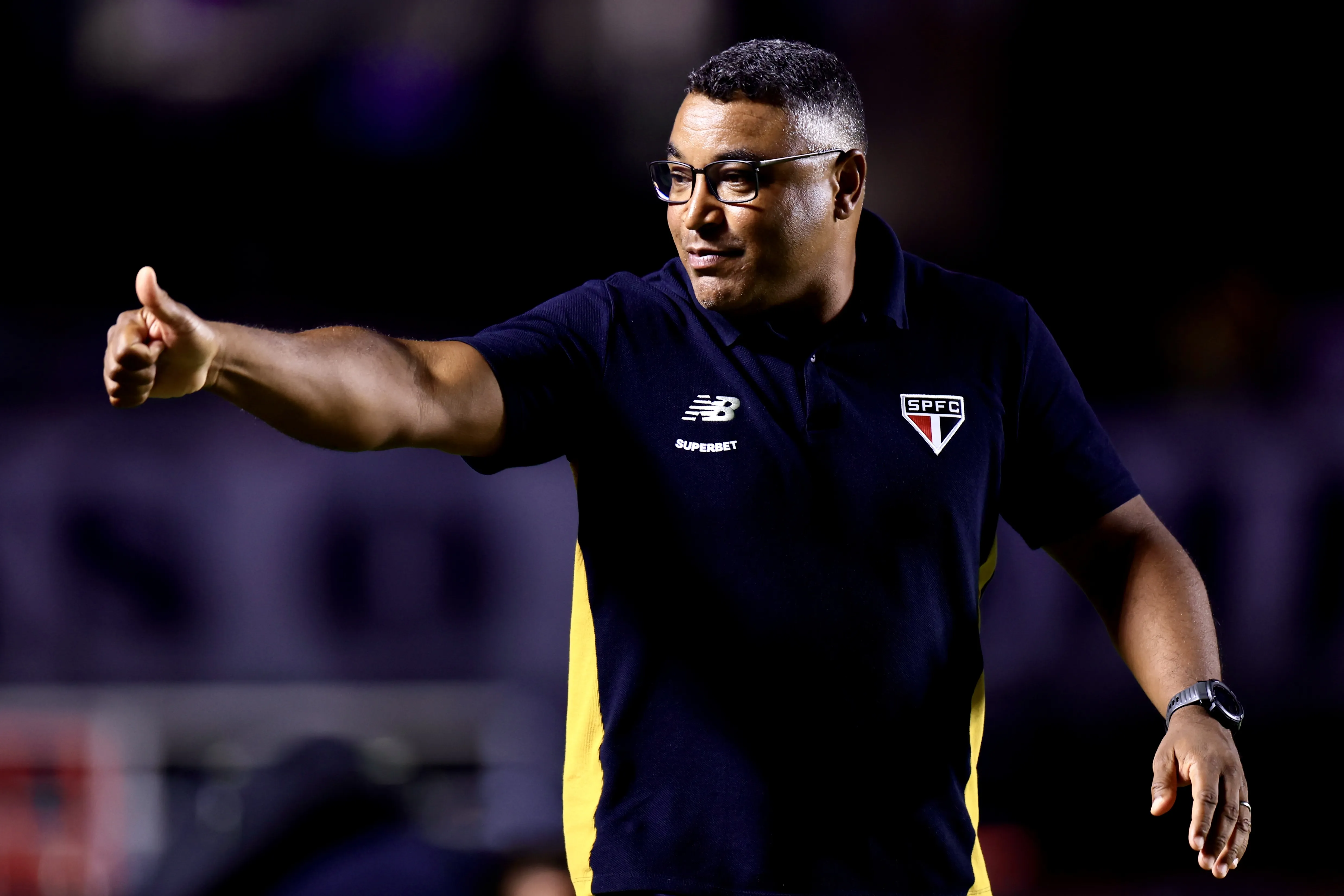 Roger Machado na partida entre São Paulo e Cruzeiro. Foto: Marcello Zambrana/AGIF
