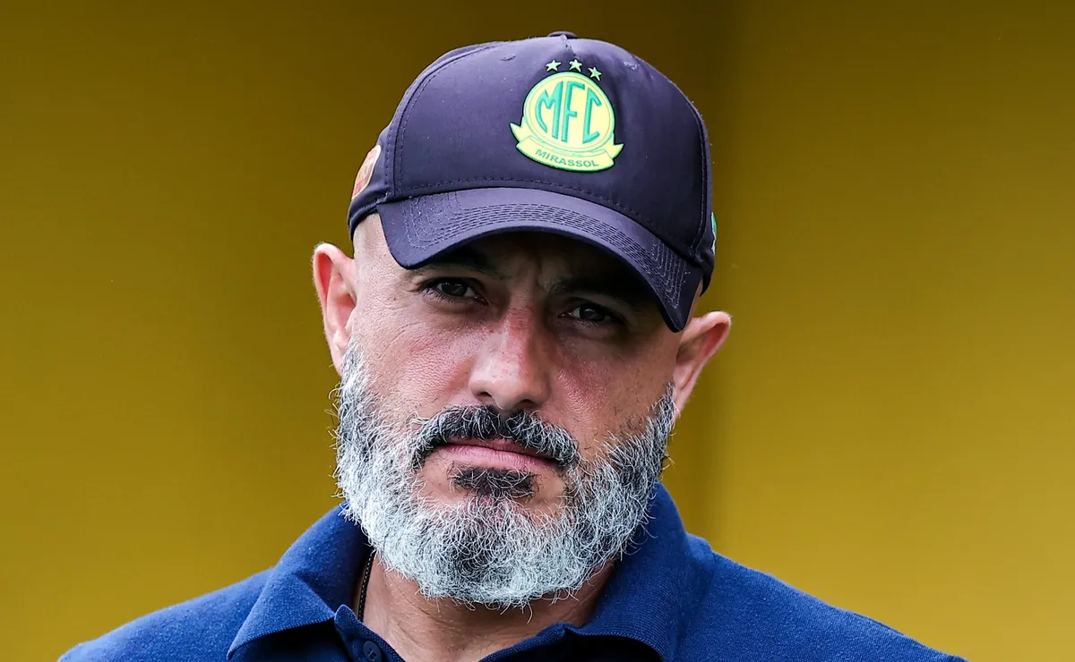 Rafael Guanaes conta com retorno de quatro titulares para Internacional x Mirassol no Beira-Rio