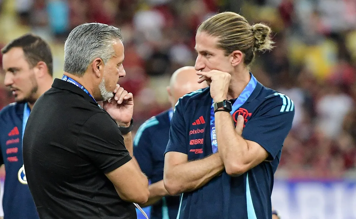 Boto explica troca de Filipe Luís por Leonardo Jardim no Flamengo: “Coisas não estavam alinhadas”