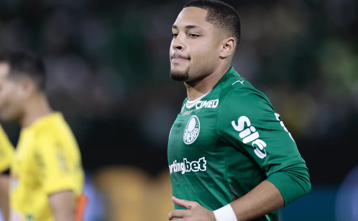 Escalação do Palmeiras: Vitor Roque é dúvida, e Sosa pode ser titular contra o Athletico-PR