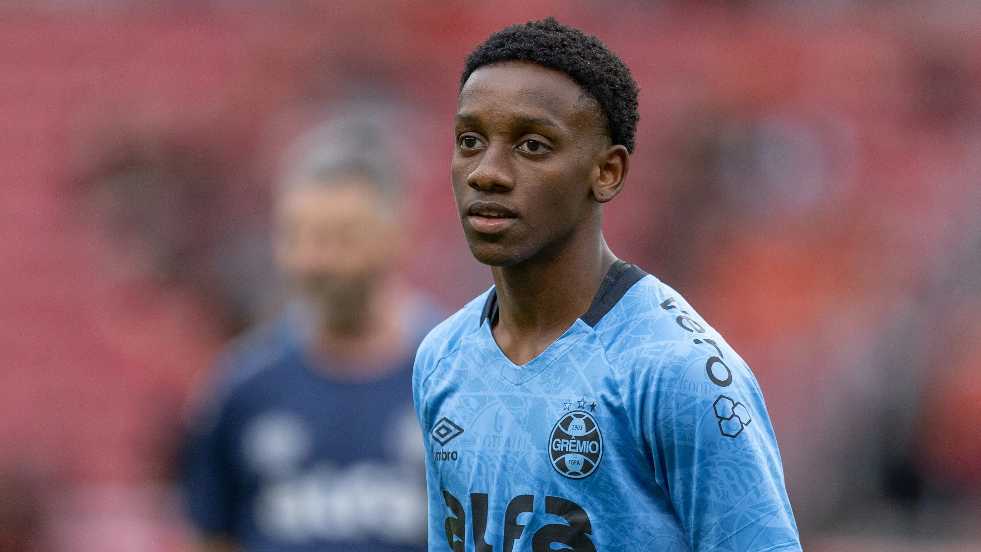 Gabriel Mec vem ganhando mais espaço com Luis Castro – Foto: Liamara Polli/AGIF