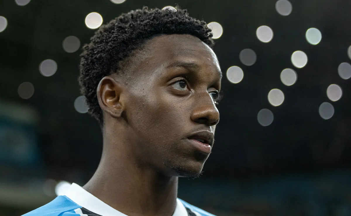 Disputado por gigantes, Gabriel Mec pode deixar o Grêmio no meio do ano