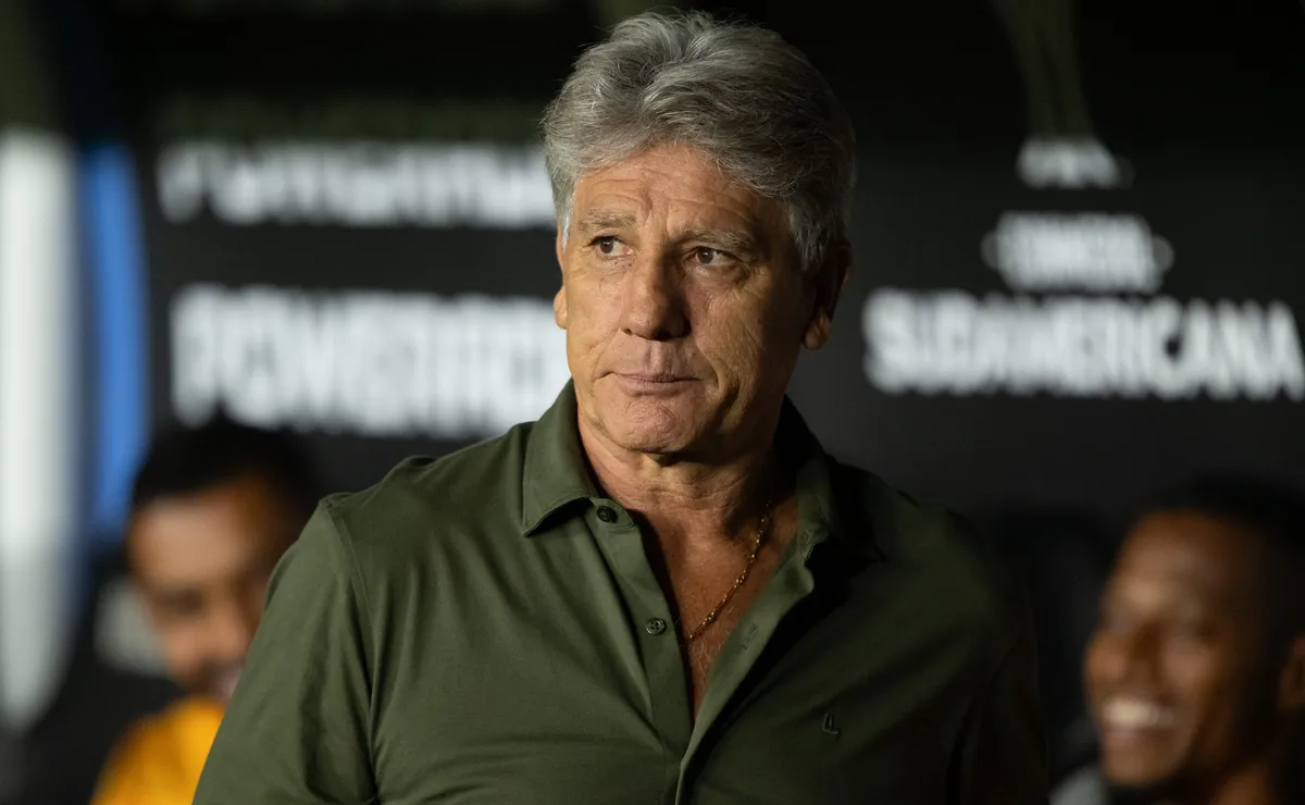 Vasco define escalação com retorno no meio-campo para enfrentar o São Paulo pelo Brasileirão