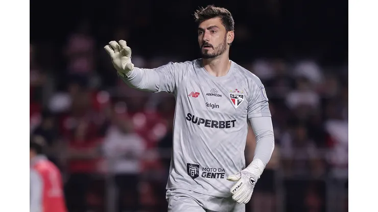 SP - SAO PAULO - 14/04/2026 - COPA SUL-AMERICANA 2026, SAO PAULO X OHIGGINS - Rafael goleiro do Sao Paulo durante partida contra o OHiggins no estadio Morumbi pelo campeonato Copa Sul-Americana 2026. Foto: Ettore Chiereguini/AGIF
