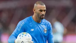 RS - PORTO ALEGRE - 11/04/2026 - BRASILEIRO A 2026, INTERNACIONAL X GREMIO - Weverton jogador do Gremio durante partida contra o Internacional no estadio Beira-Rio pelo campeonato Brasileiro A 2026. Foto: Liamara Polli/AGIF