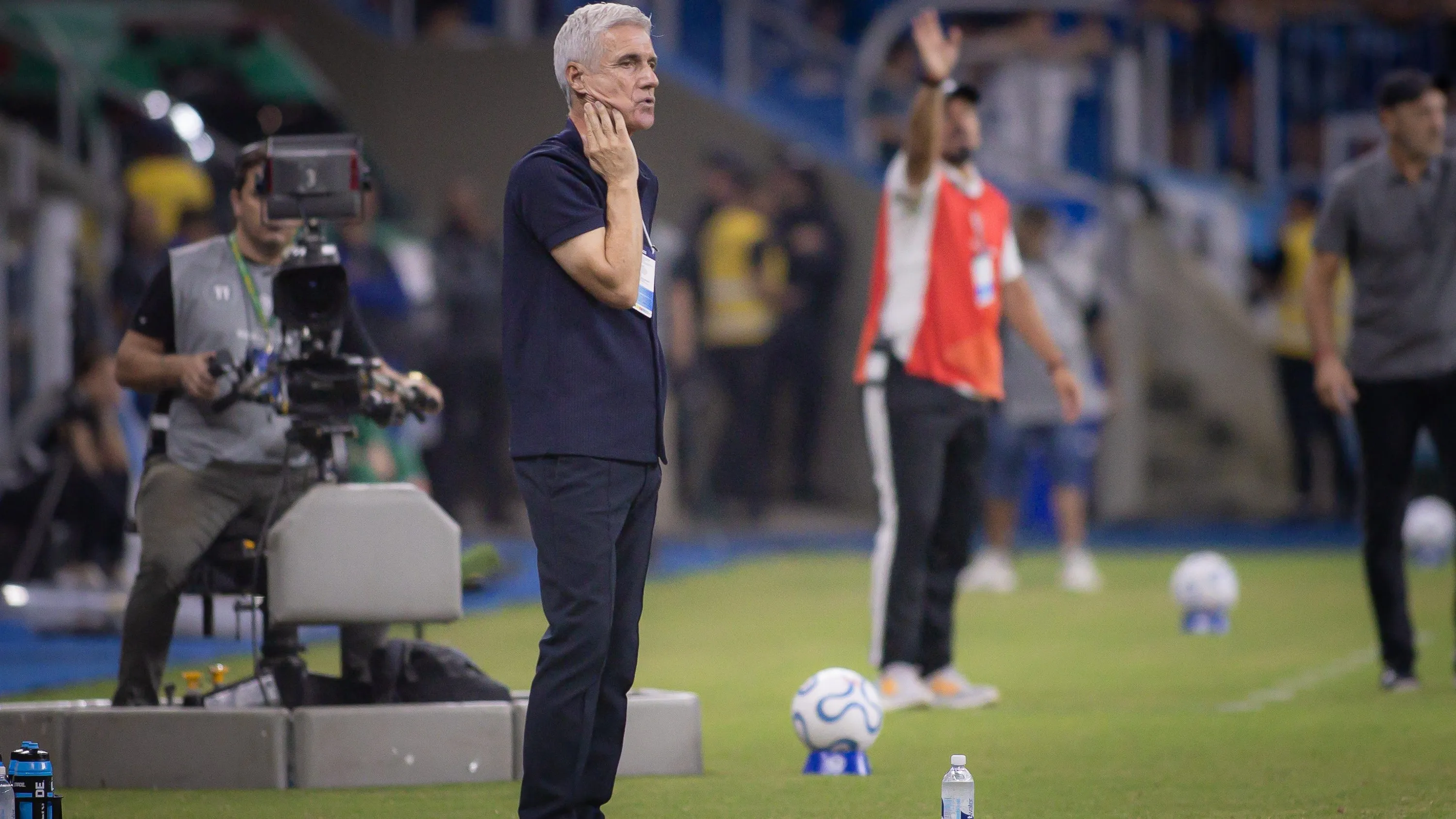 Luís Castro. Foto: Maxi Franzoi/AGIF