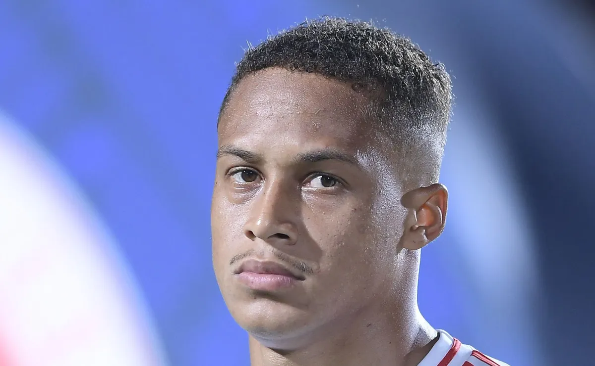 Vitinho desperdiça chances e vira principal vilão do Inter contra o Mirassol no Beira-Rio