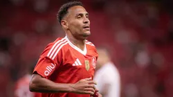 Alan Patrick lamentou a derrota do Inter no Beira-Rio - Foto: Maxi Franzoi/AGIF