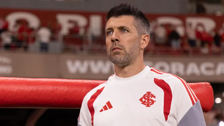 Pezzolano é o técnico do Internacional. Foto: Maxi Franzoi/AGIF