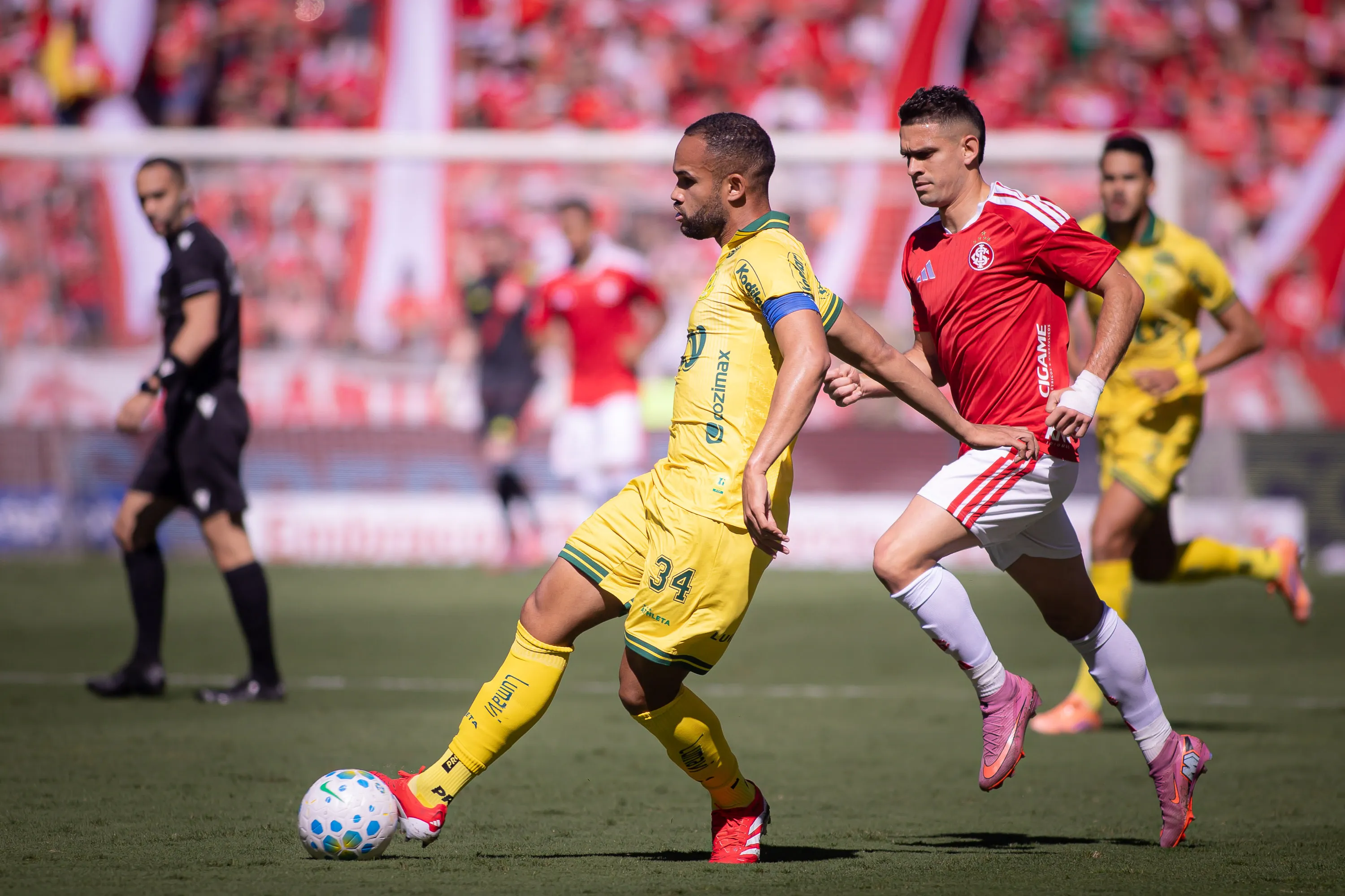 Treinador admite dificuldades do Inter no Beira-Rio após derrota para o Mirassol e cobra reação imediata na temporada