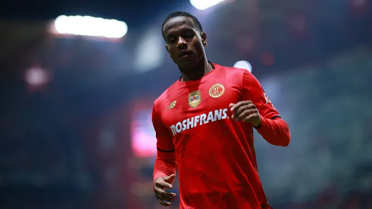 Helinho, atacante do Toluca-MEX - Foto: Manuel Velasquez/Getty Images