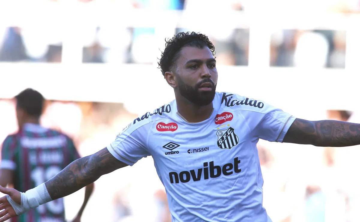 Gabigol supera polêmica e se destaca mesmo em derrota do Santos para o Fluminense