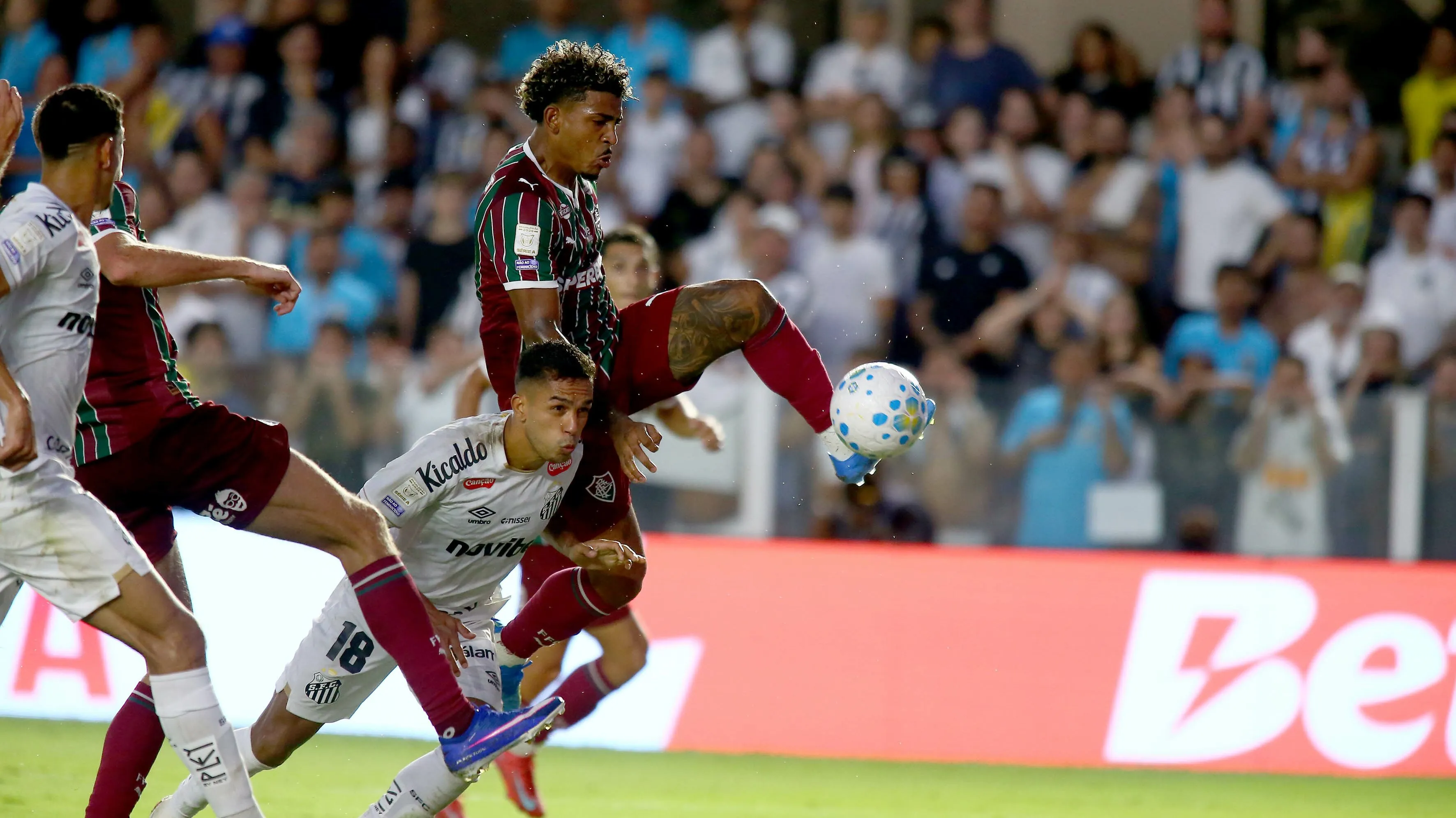 Santos x Fluminense - Foto: Mauricio De Souza/AGIF.