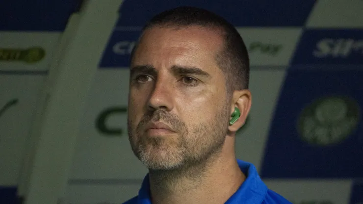 João Martins técnico do Palmeiras durante partida contra o Athletico-PR. Foto: Anderson Romao/AGIF