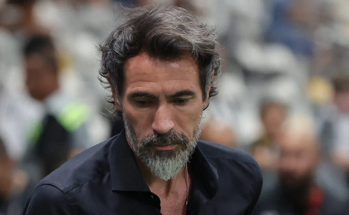 Eduardo Domínguez se complica e time misto do Atlético-MG perde para o Cienciano