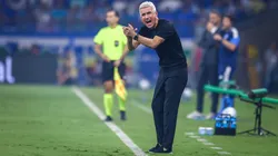 Luís Castro vive seu pior momento no Grêmio