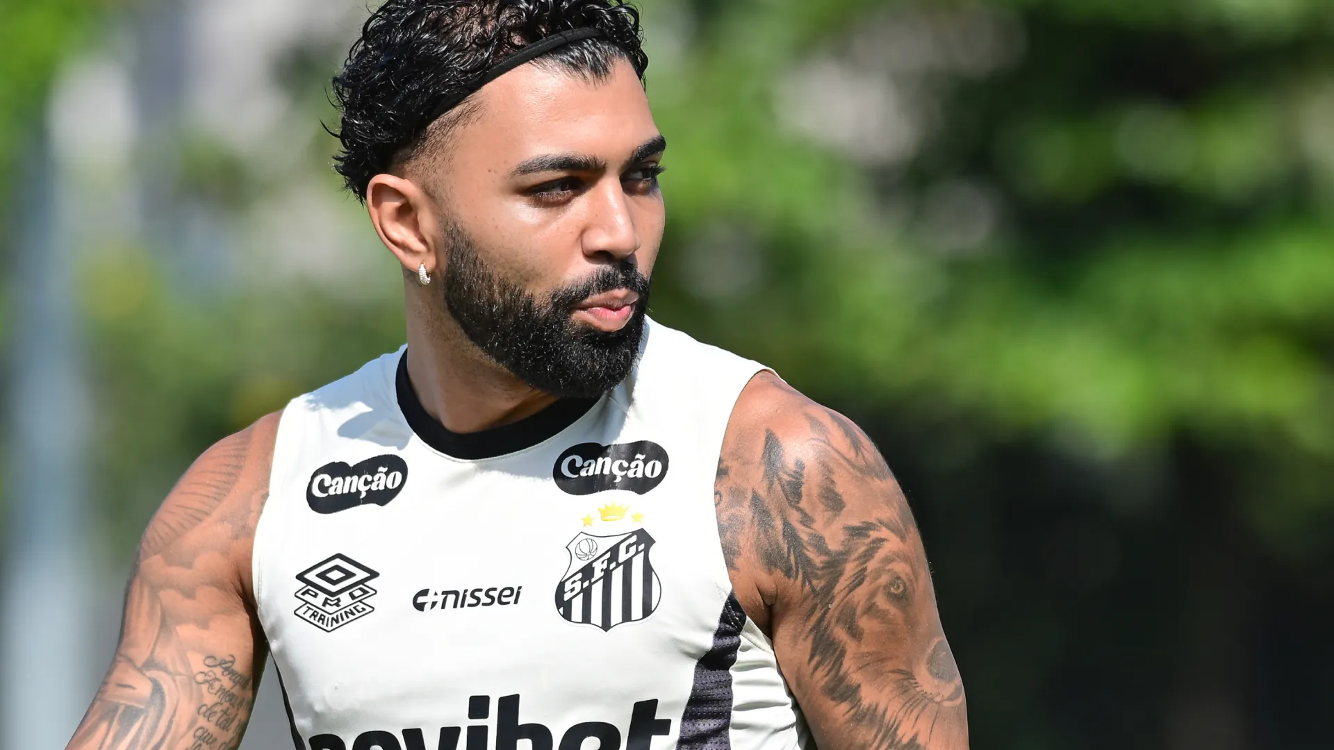 Gabigol em treino do Santos - Foto: Jota Erre/AGIF